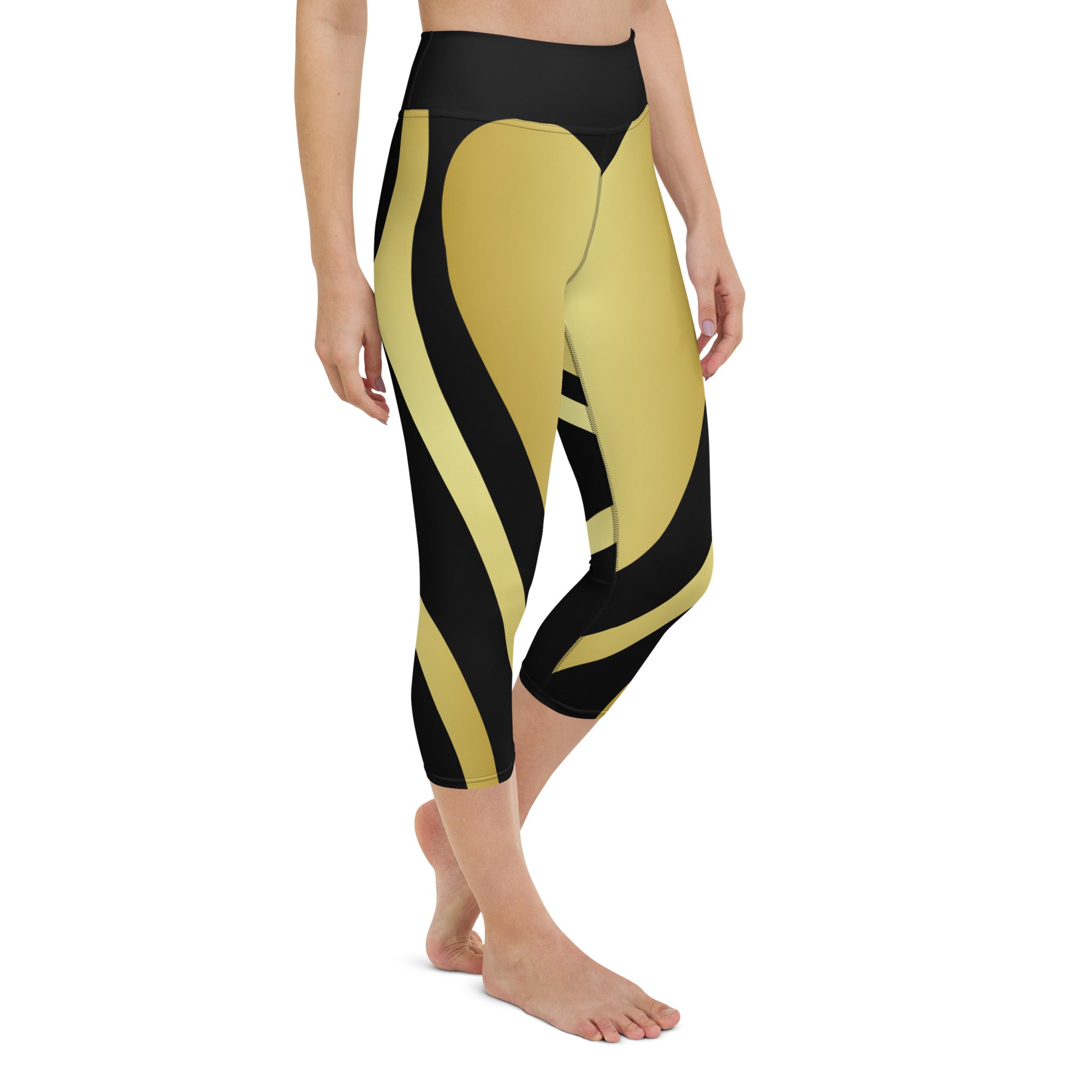 Black & Gold Heart Shaped Yoga Capri Leggings